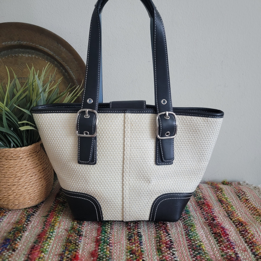 Rare Coach Raffia Handbag - Picture 3 of 12